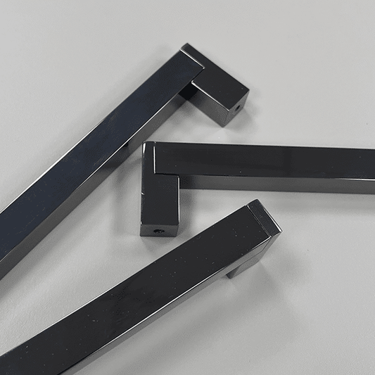 Black Kitchen Cabinet Handles 128mm Bar Pull | Stratos - The Kitchen Door Company